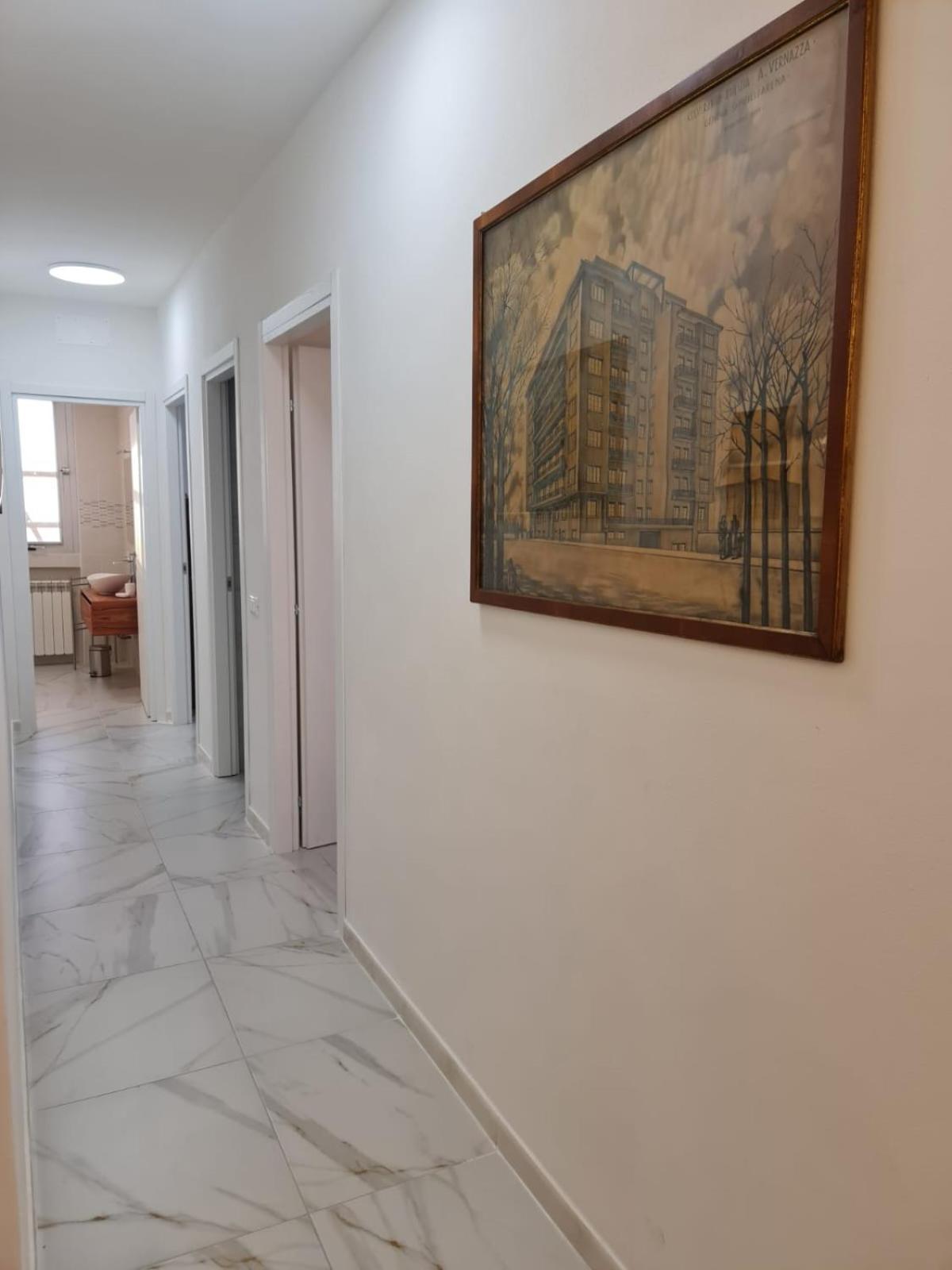 Attico Con Posto Auto Appartement *